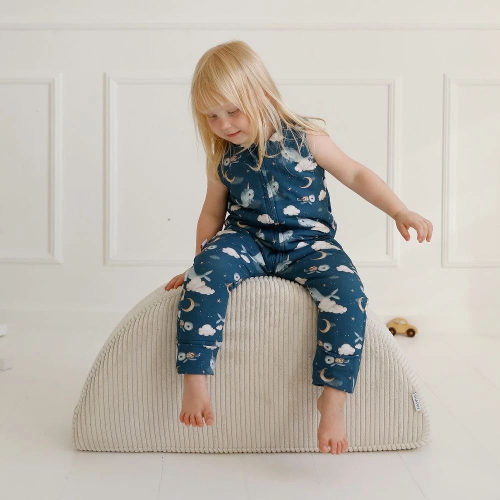 Sleeping-bag-with-legs-winter-for-kids-2.5-TOG-navy-whales-Waldin